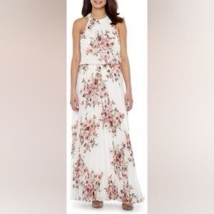Chic Floral Maxi Dress in Pink and White